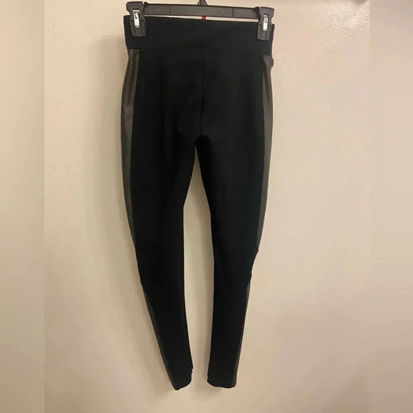 Spanx Panel Faux Leather Ponte Legging Black Size Extra Small - Picture 5 of 8